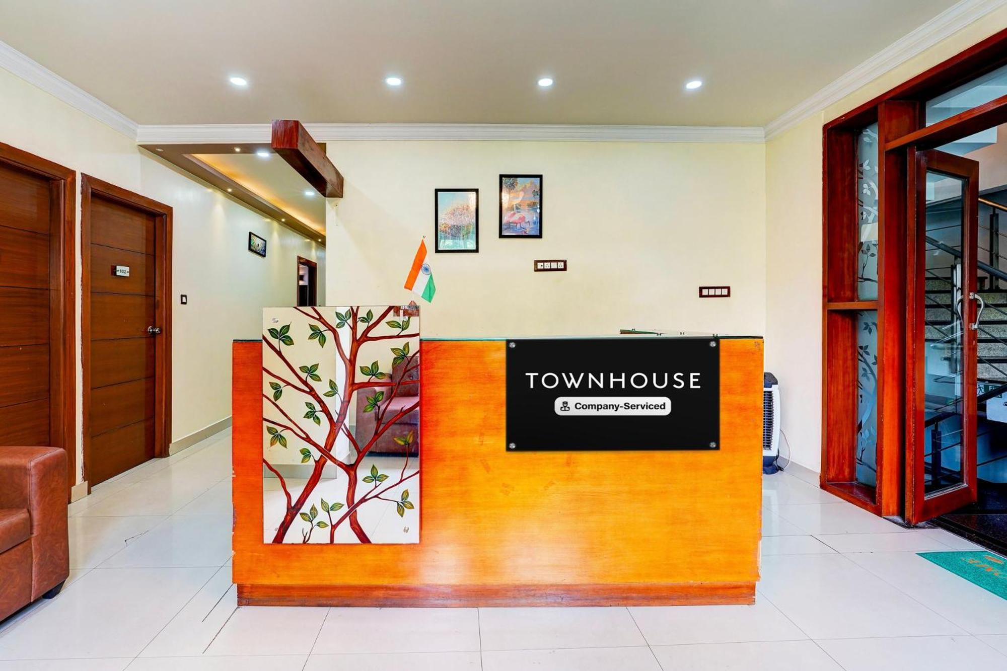 Super Townhouse Mg Road Near Commercial Street بنغالور المظهر الخارجي الصورة